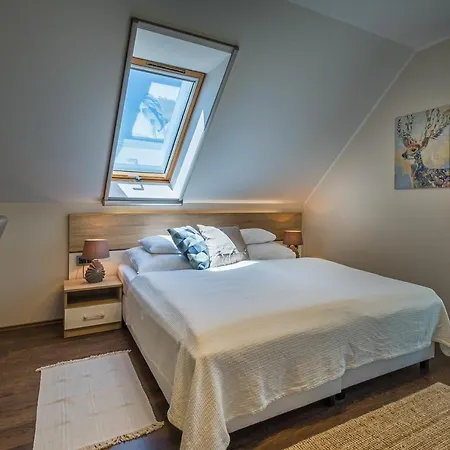 Hotell Vitis Kuria 7171 Balatonrendes