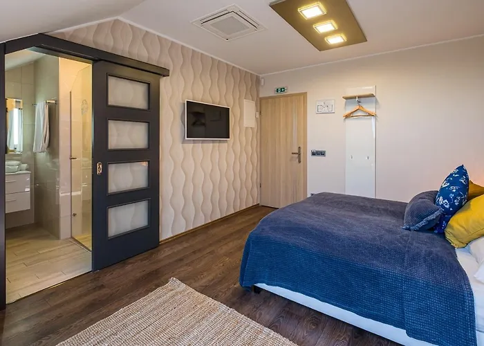 Vitis Kuria 7171 Hotel *