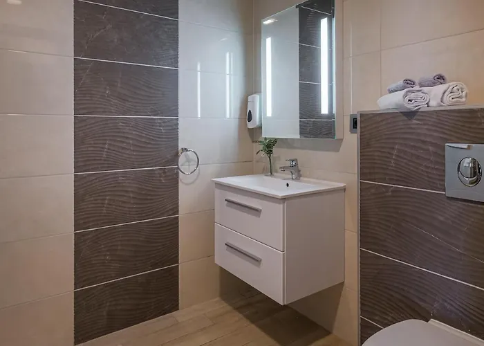 Vitis Kuria 7171 Otel Balatonrendes